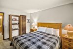 Mammoth Condo Rental Wildflower 67 - Comfortable Master Bedroom 